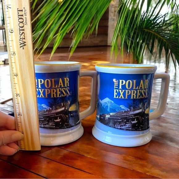 Set of 2 The Polar Express “Believe” Christmas Mugs - Picture 5 of 7